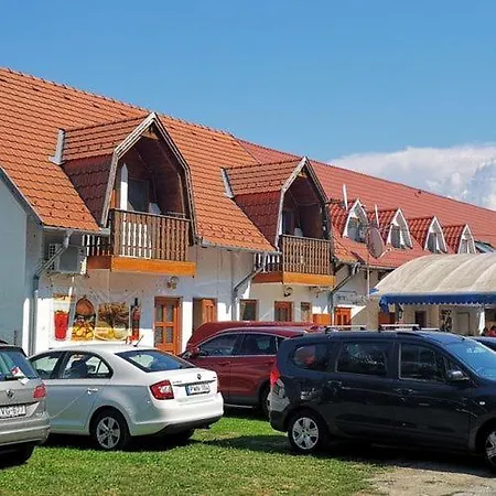 Strandi Apartmanok- Levente Balatonmariafurdo Exterior photo