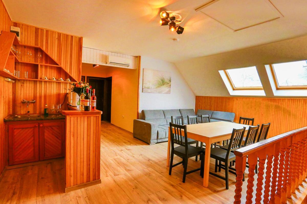 Strandi Apartmanok- Levente * Balatonmáriafürdő