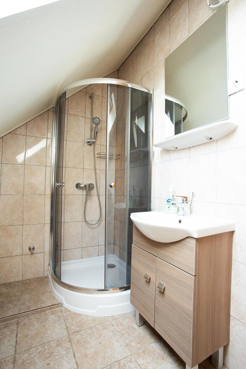 Strandi Apartmanok- Levente Apartament Balatonmáriafürdő